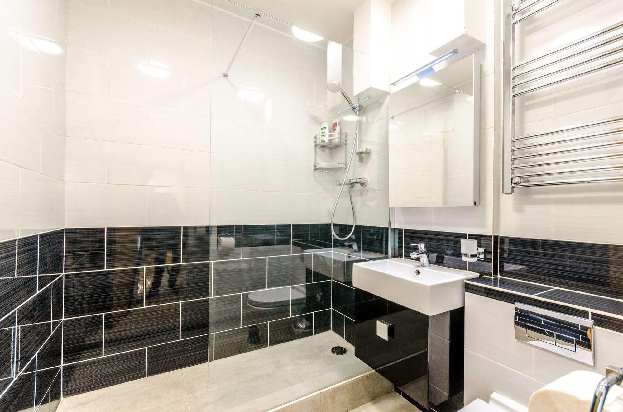 Milestone Apartments لندن المظهر الخارجي الصورة