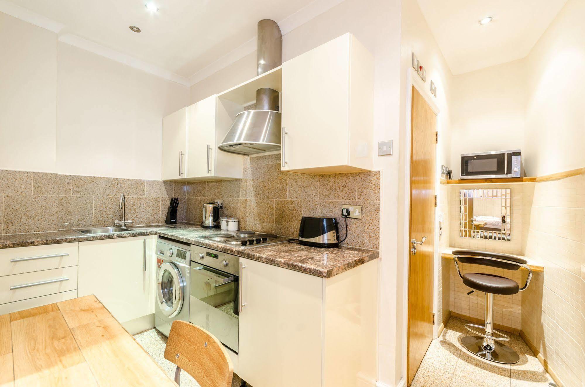 Milestone Apartments لندن المظهر الخارجي الصورة